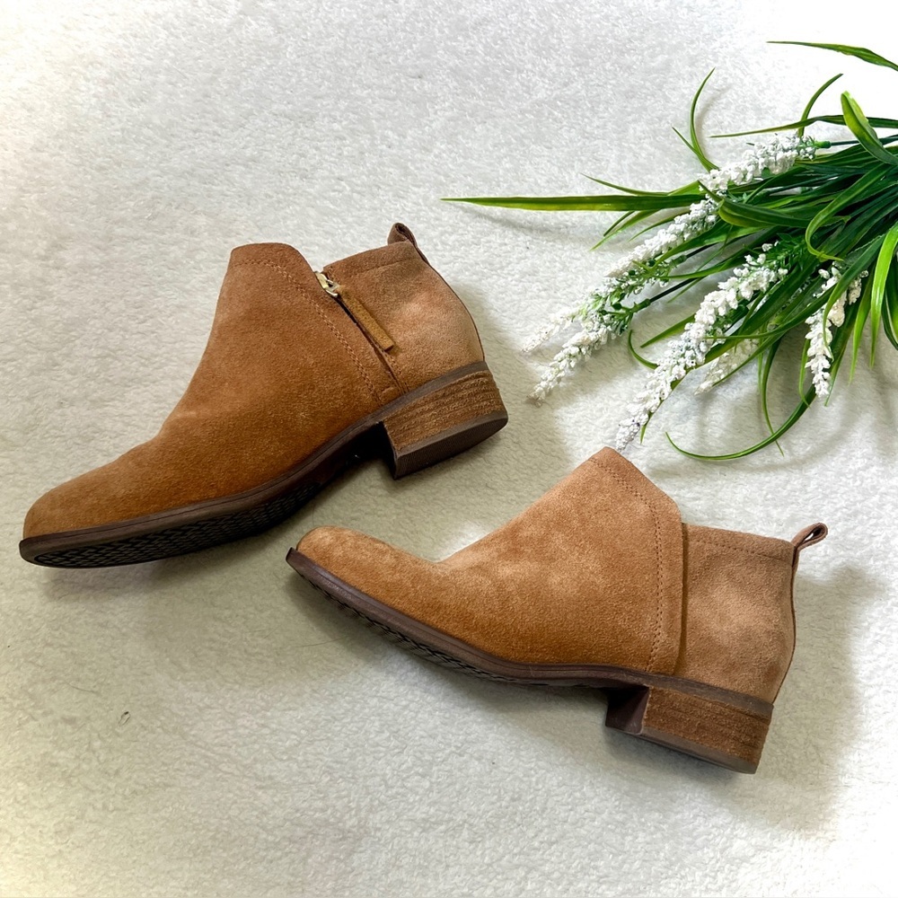 TOMS Deia Side Zipper Suede Ankle Bootie - Size 6.5